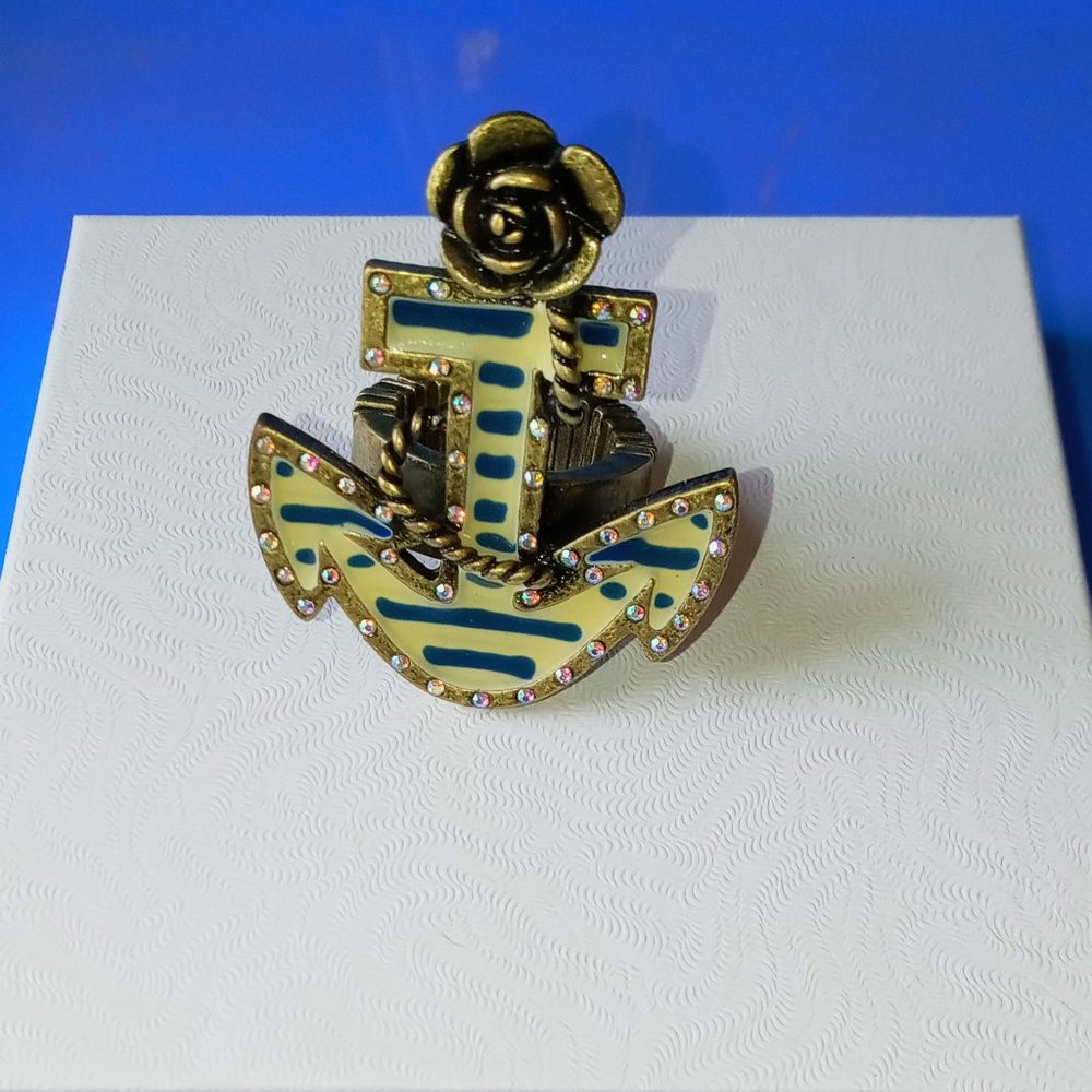 betsey johnson ring - Picture 2 of 4